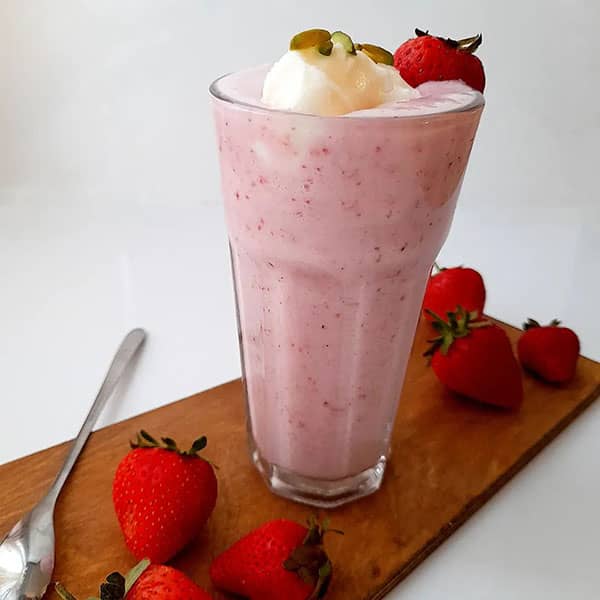 شیک توت فرنگی